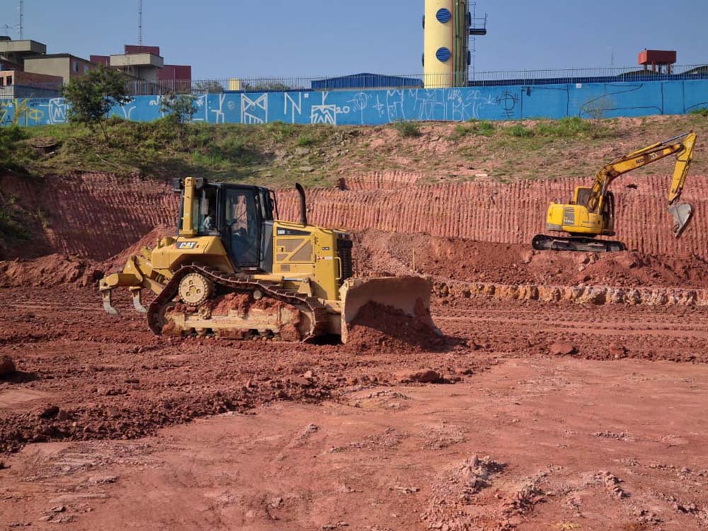 Empresa de terraplenagem em Cotia da Terraplenagem Farias