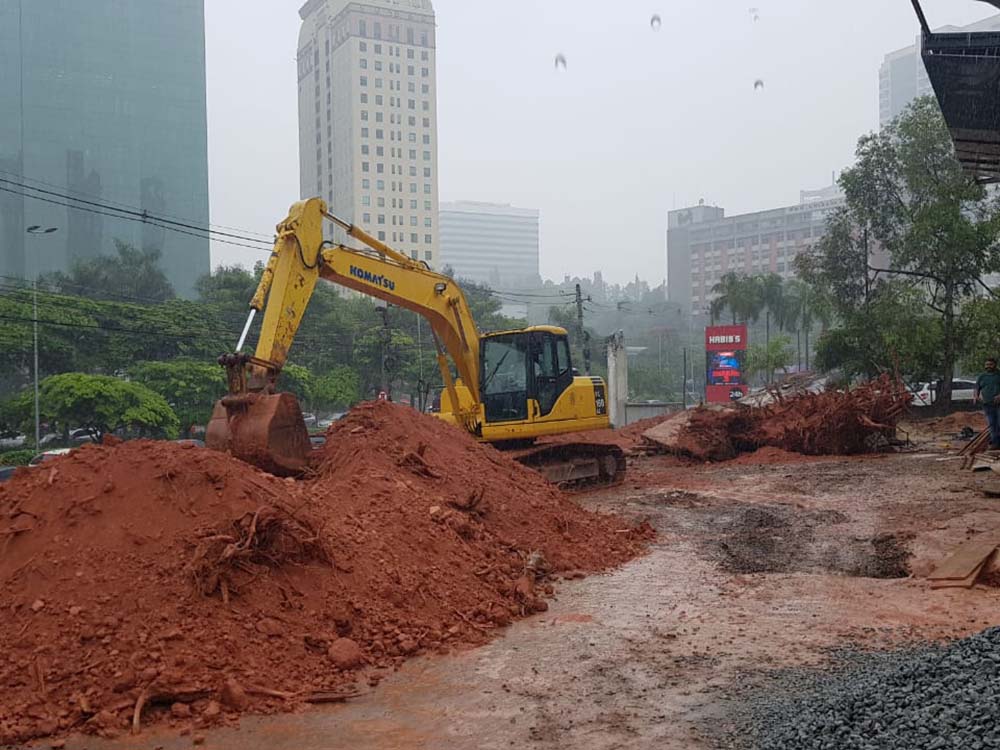 Escavação em Alphaville da Terraplenagem Farias