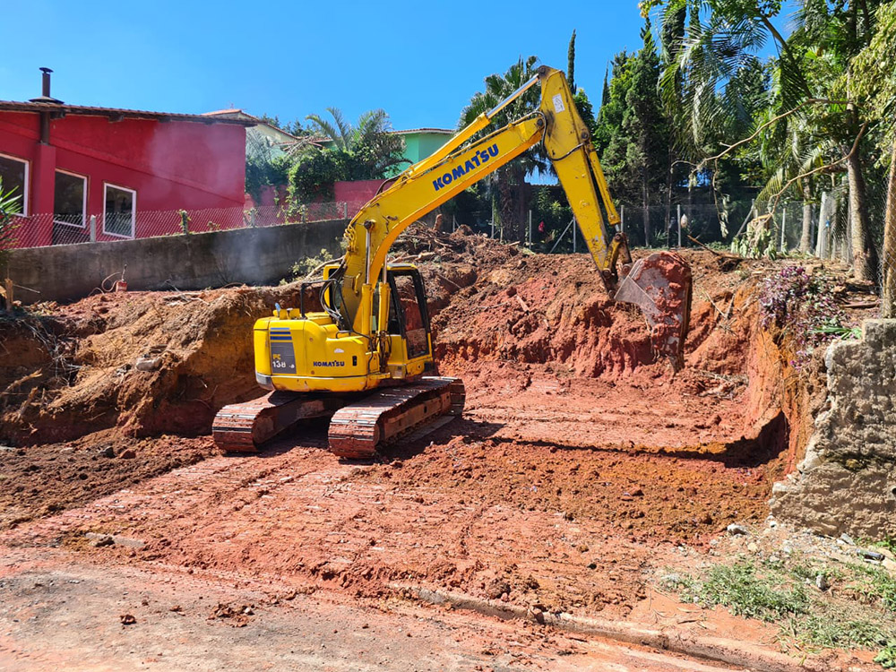 Locação de escavadeira em Alphaville da Terraplenagem Farias