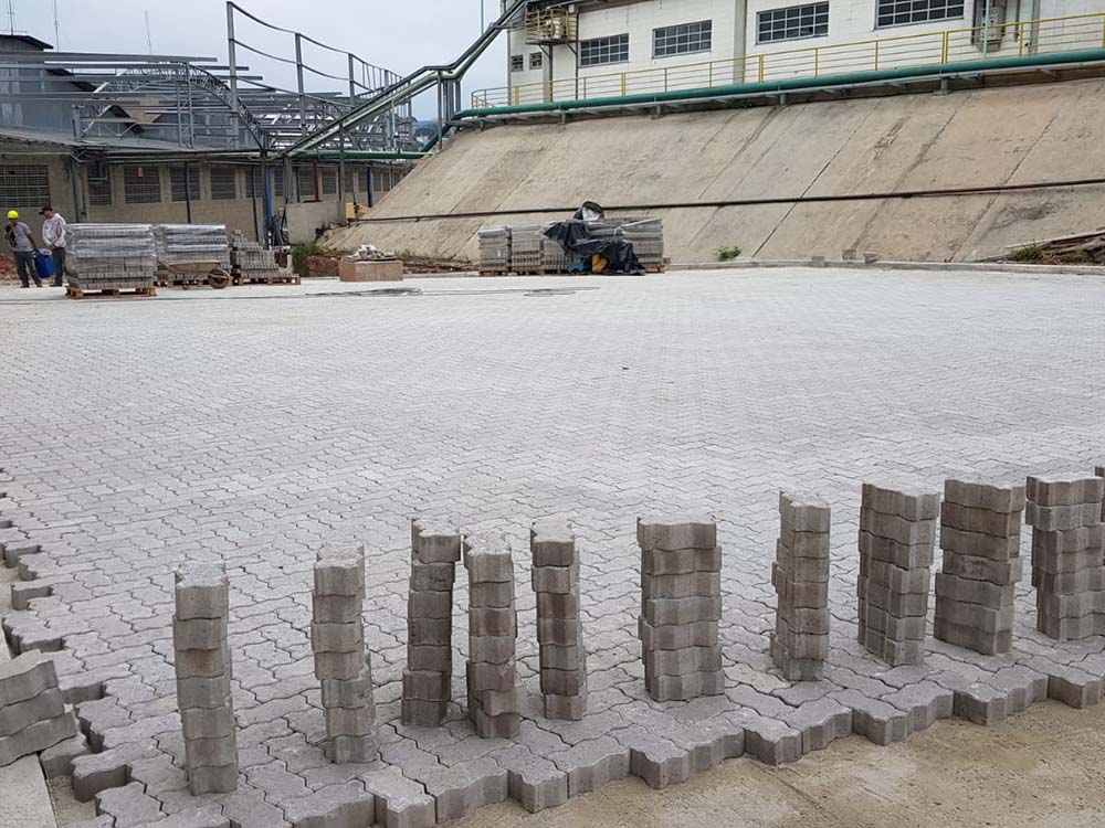Pavimentação intertravada em São Paulo da Terraplenagem Farias